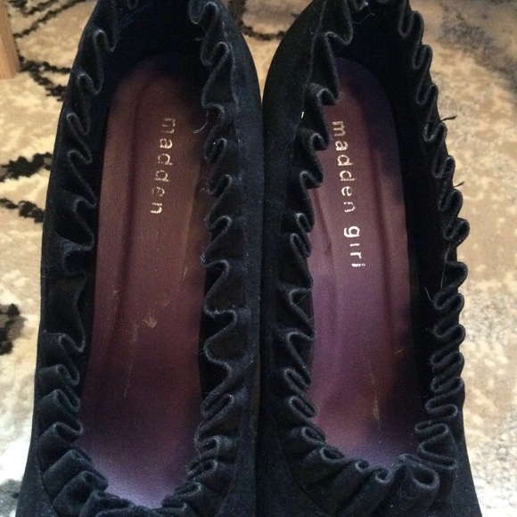 Madden Girl (Mis-Matched Size!) Black Heels - Picture 3 of 9